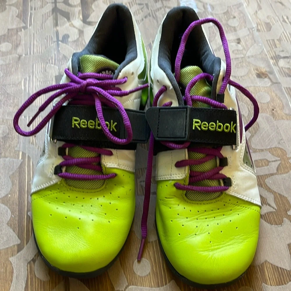 Reebok weightlifting shoes - Picture 1 of 2